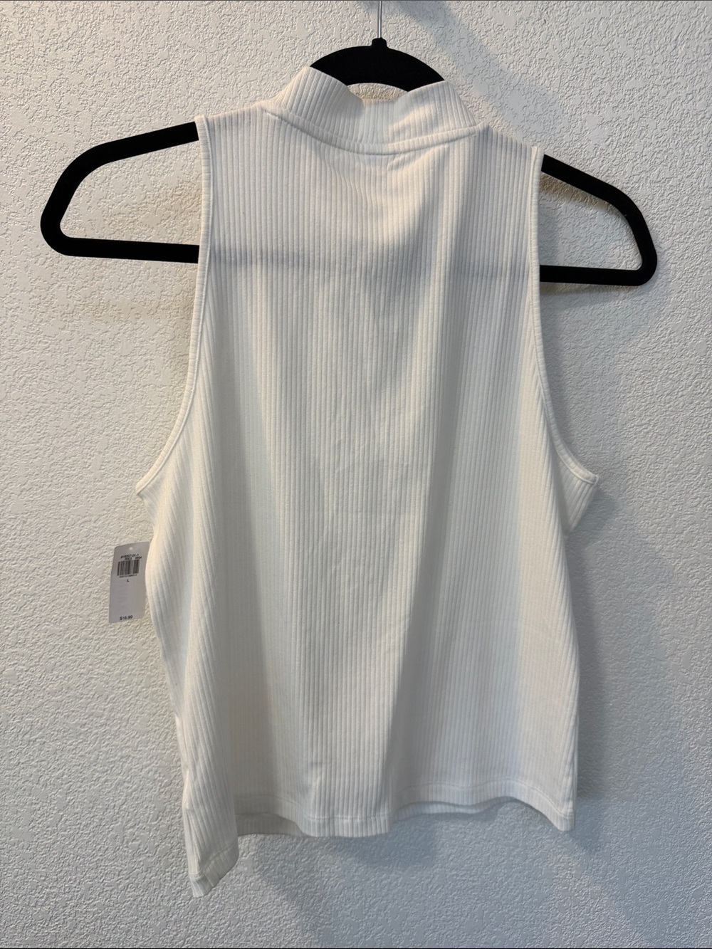 Old Navy White Ribbed Mock Neck Tank Top - Picture 4 of 4